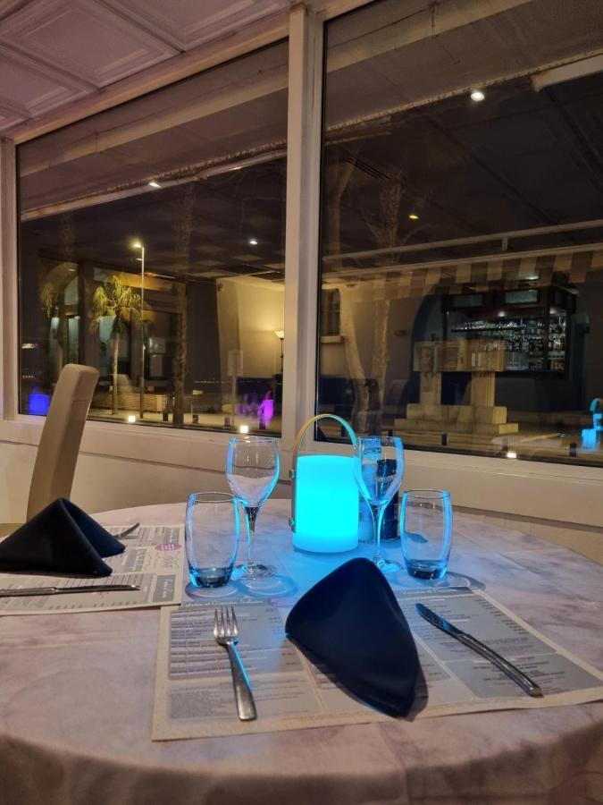 Hotel Restaurant Miramar L'Orchidee Ла Сиота Екстериор снимка