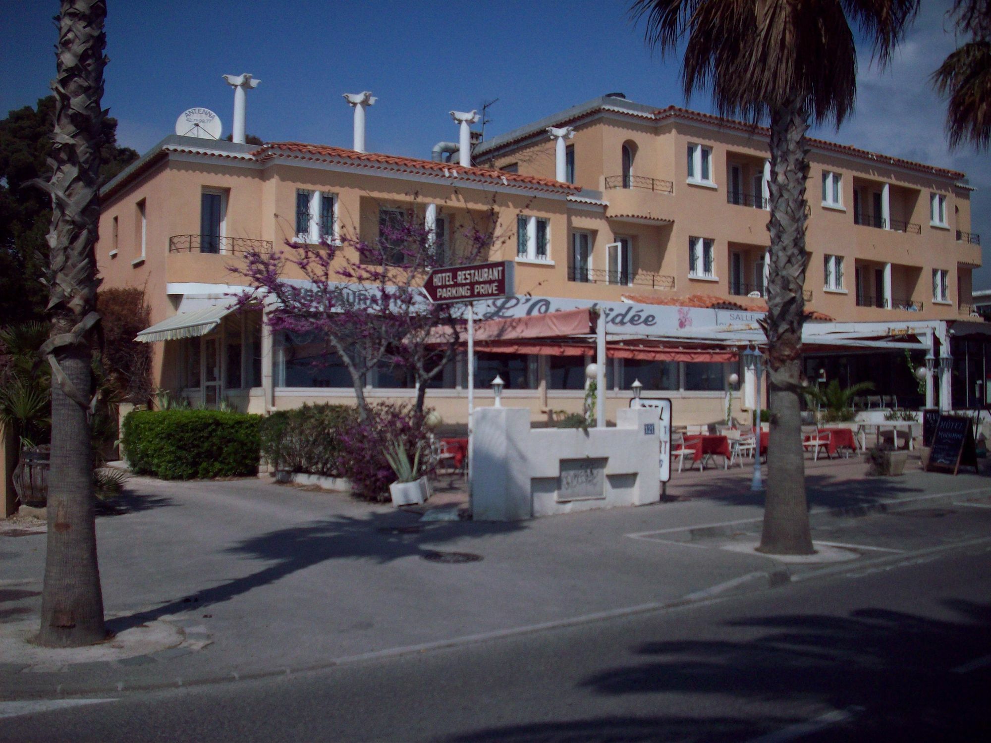 Hotel Restaurant Miramar L'Orchidee Ла Сиота Екстериор снимка
